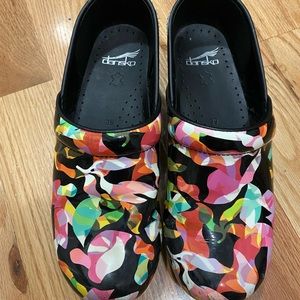Dansko size 39